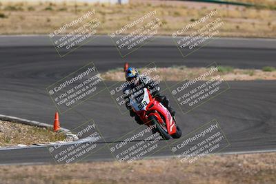 media/Apr-19-2025-AHRMA (Sat) [[3d98ca3309]]/Race/Group 8/Turn 4/